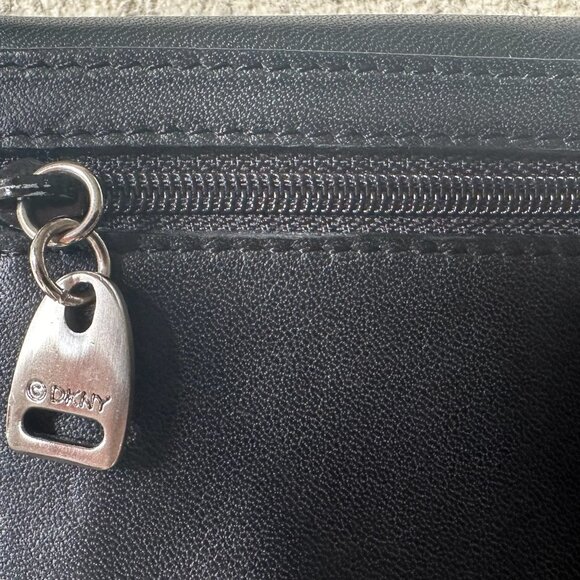 DKNY LARGE LEATHER WALLET MULTI POCKETS BLACK - Picture 7 of 7